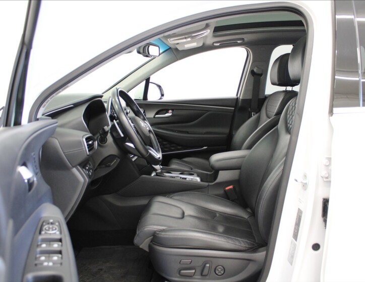 Hyundai Santa Fe 6
