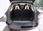 Tesla Model X 12