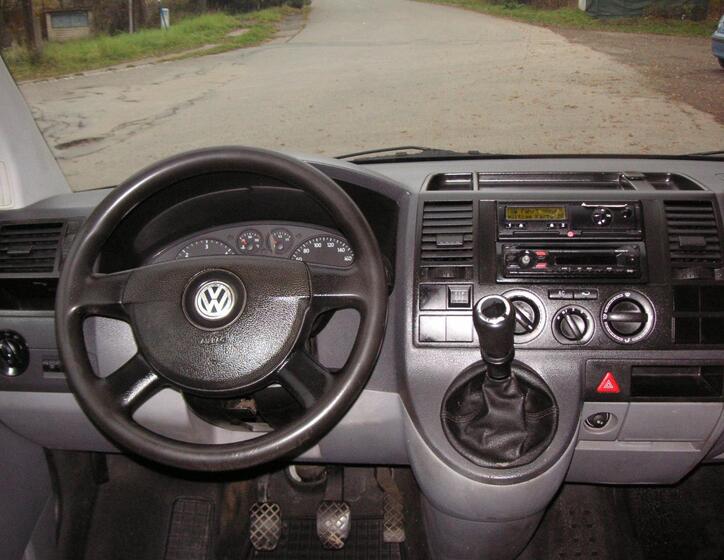 Volkswagen Transporter 11