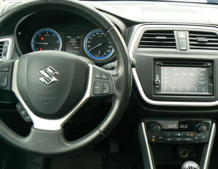 Suzuki SX4 S-Cross 14