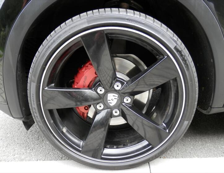Porsche Cayenne 29