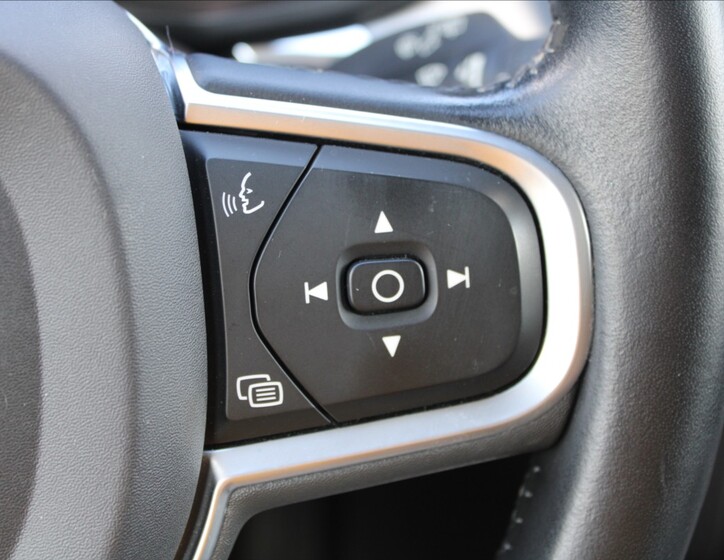 Volvo XC60 16