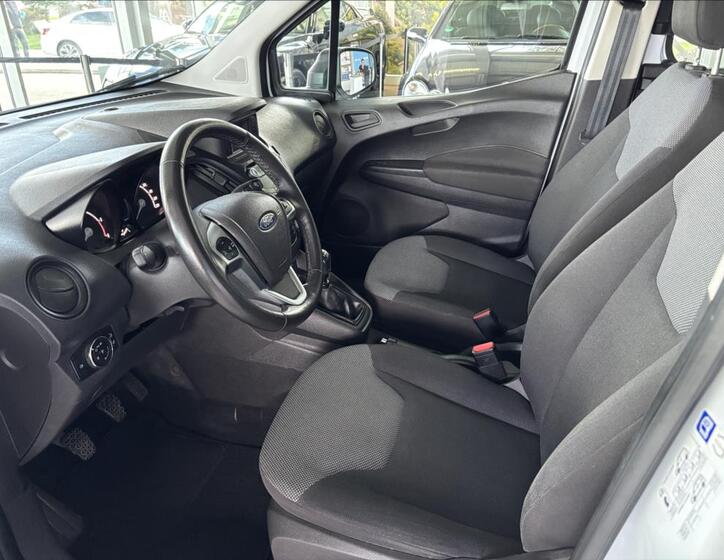 Ford Tourneo Courier 7