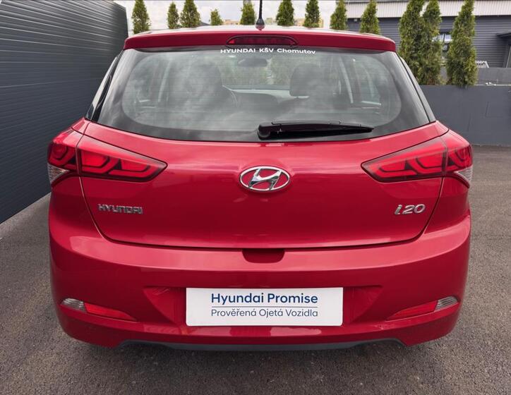 Hyundai i20 8