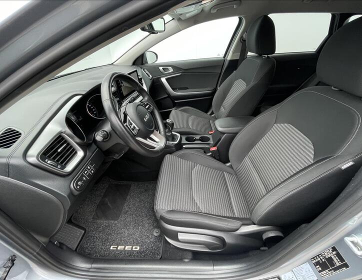 KIA Ceed 4