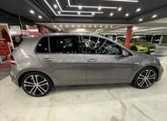 Volkswagen Golf 10