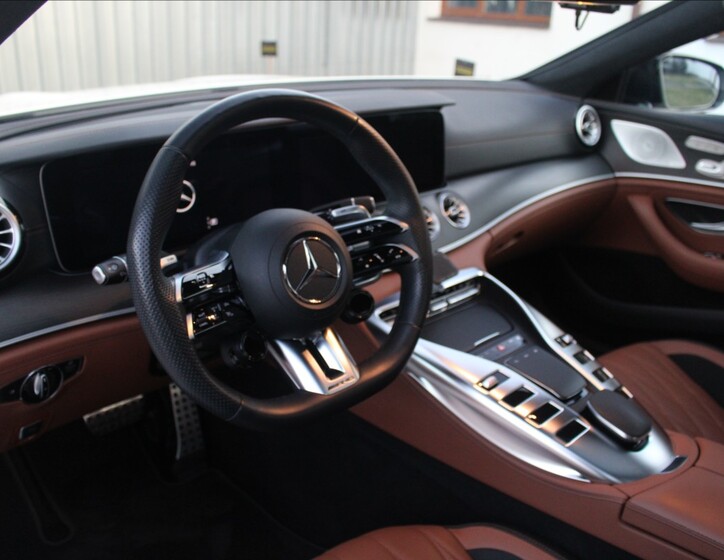 Mercedes-Benz AMG GT 14