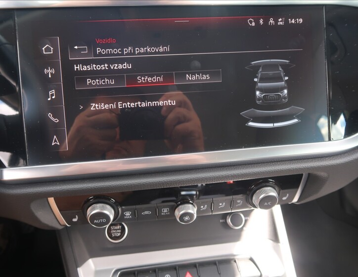 Audi Q3 40
