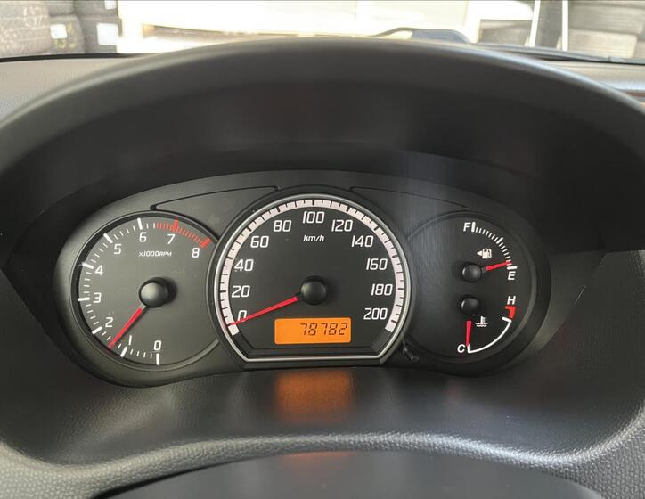 Suzuki Swift 14