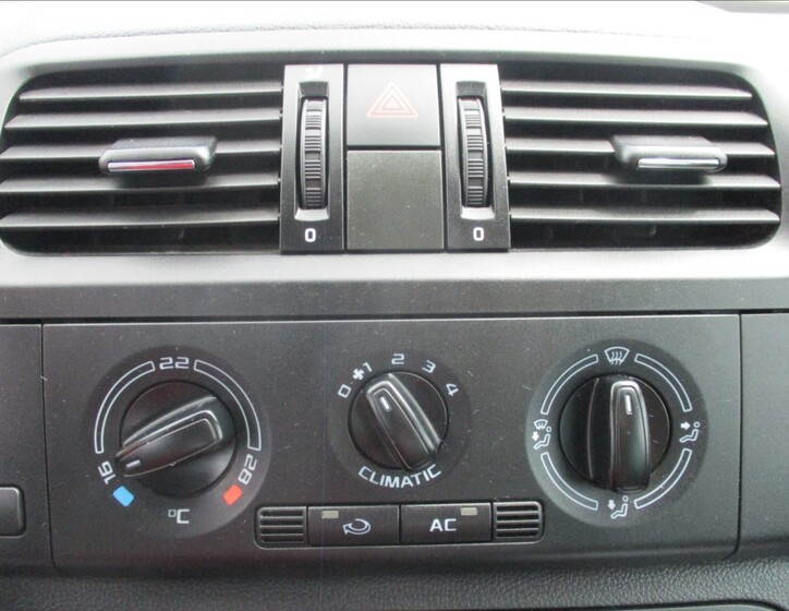 Škoda Roomster 16