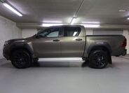 Toyota Hilux 8