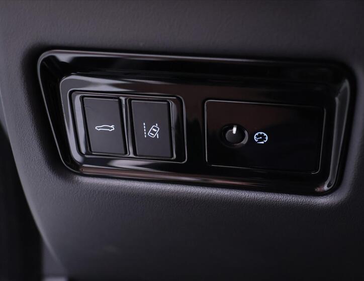 Jaguar XE 21