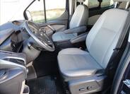 Ford Tourneo Custom 13