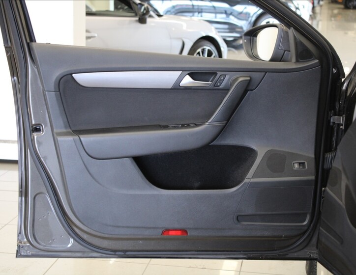 Volkswagen Passat 12