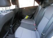 Hyundai i20 16