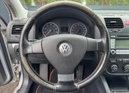 Volkswagen Golf 16