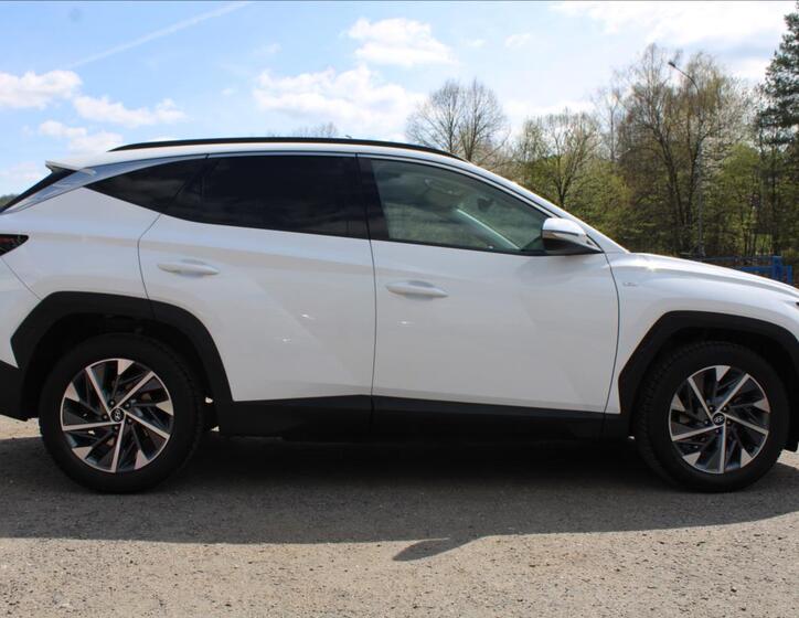 Hyundai Tucson 4