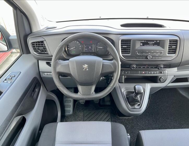 Peugeot Traveller 21