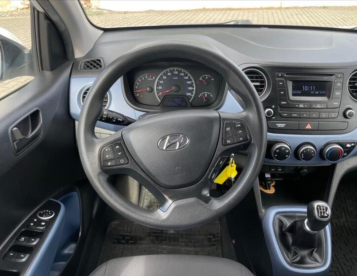 Hyundai i10 9