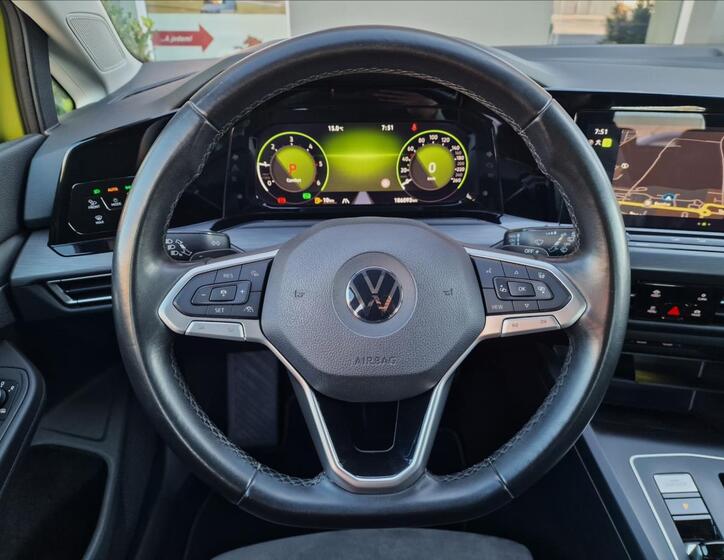 Volkswagen Golf 20