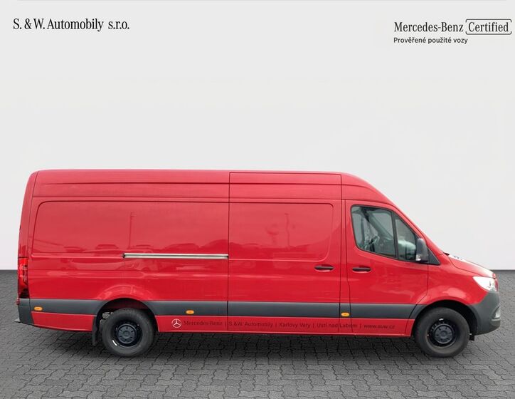 Mercedes-Benz Sprinter 4