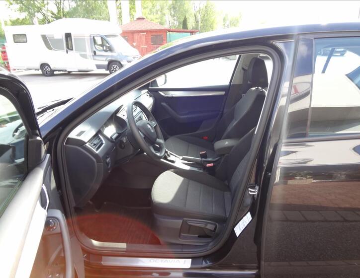 Škoda Octavia 9