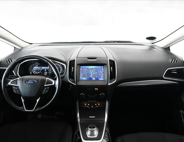 Ford S-MAX 11