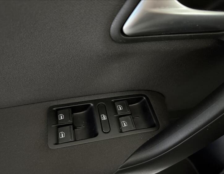 Volkswagen Polo 10