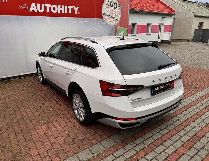 Škoda Superb 9