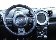 Mini Paceman 17