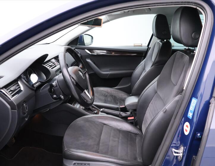 Škoda Octavia 12