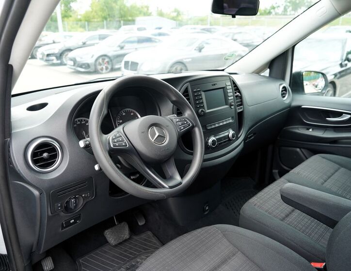 Mercedes-Benz Vito 19