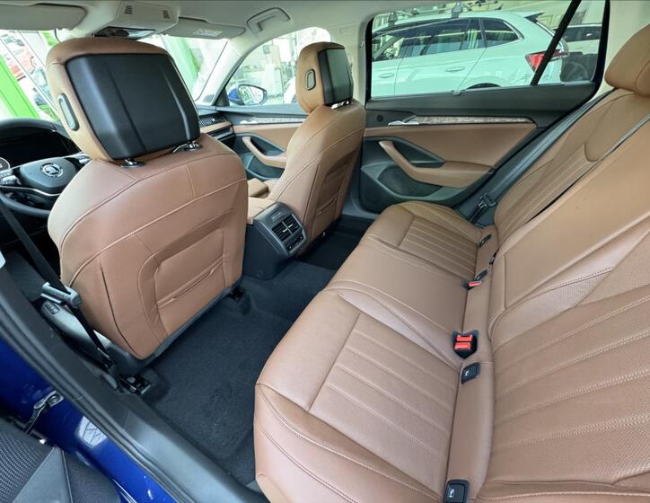 Škoda Superb 7