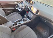 Peugeot 308 7