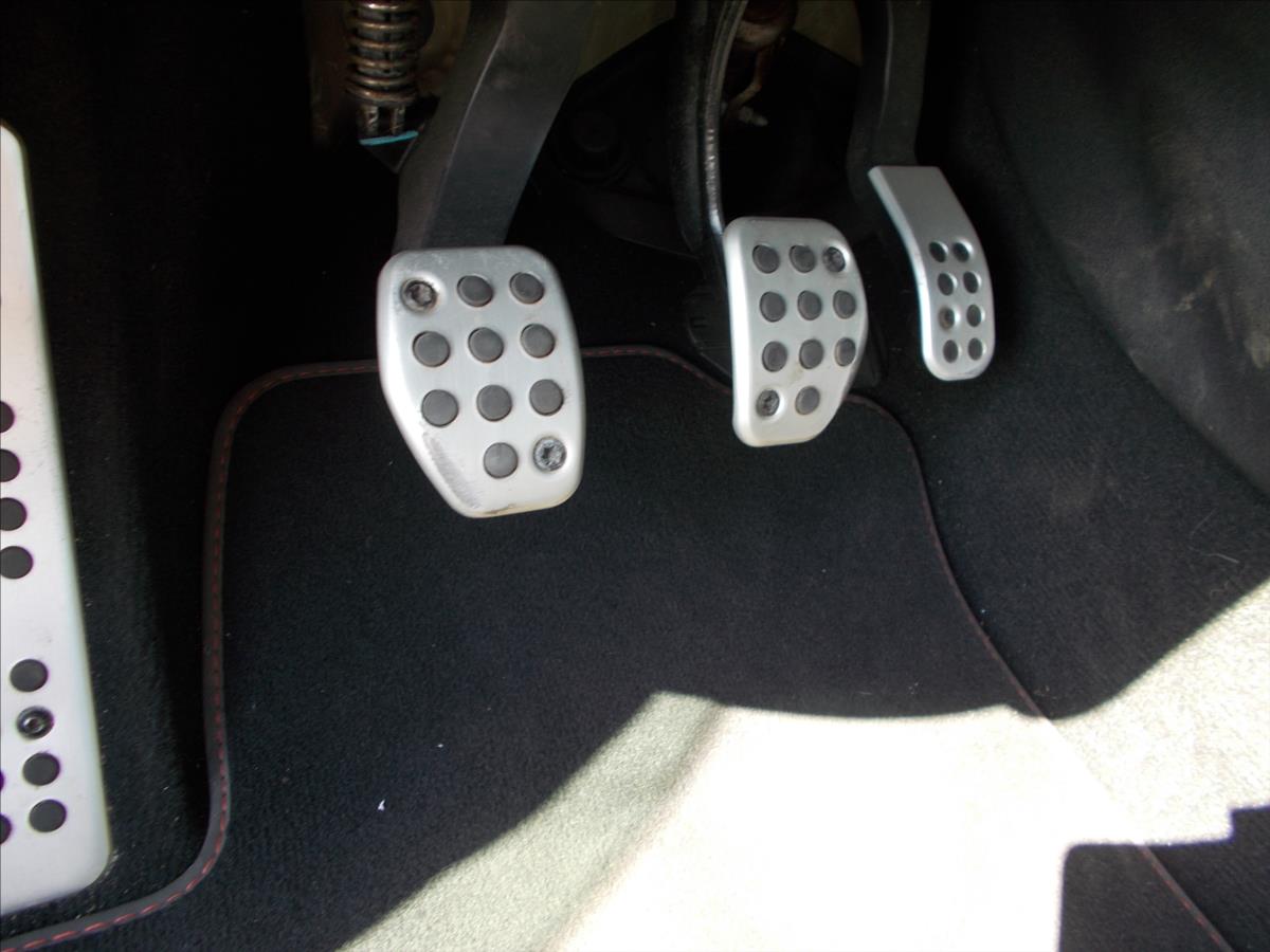 Peugeot RCZ