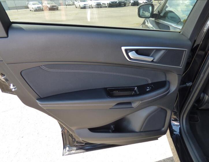 Ford Edge 45