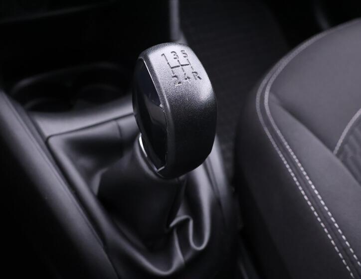 Peugeot 208 27
