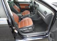 Volkswagen Golf 11