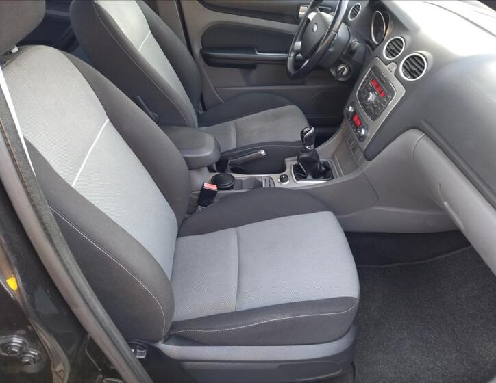 Ford Focus 12