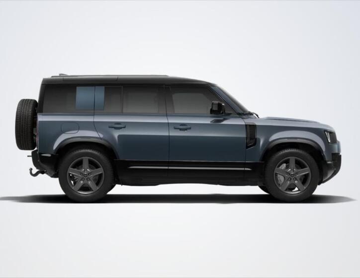 Land Rover Defender 2