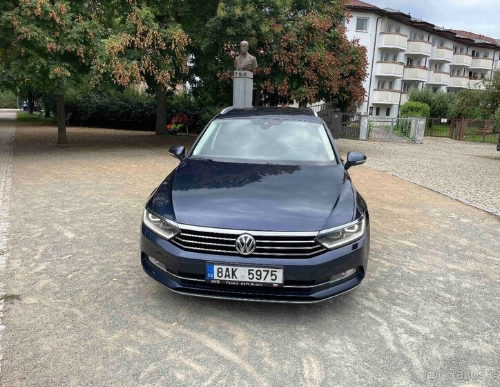 Volkswagen Passat 9