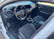 KIA Ceed 10