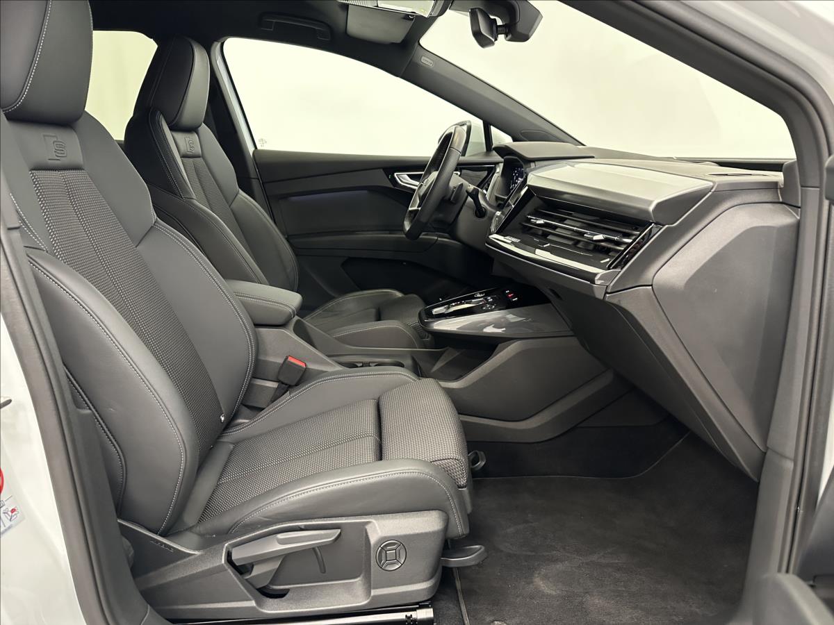 Audi Q4