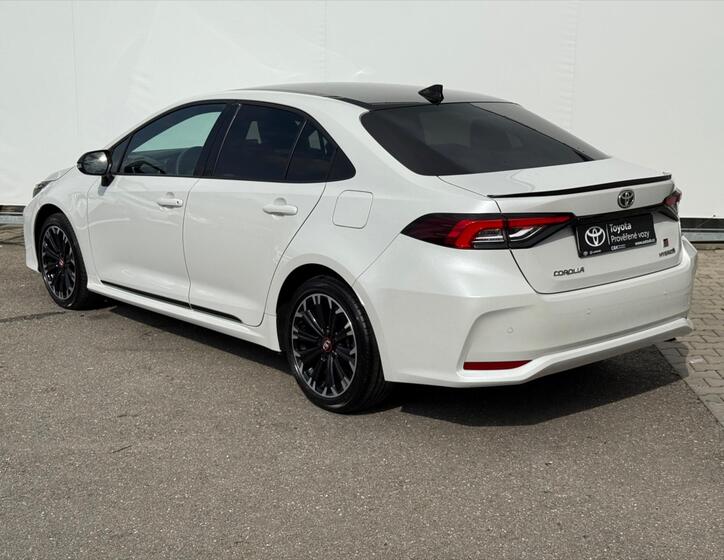 Toyota Corolla 4