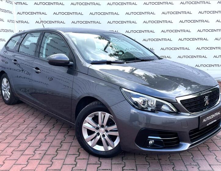 Peugeot 308 1
