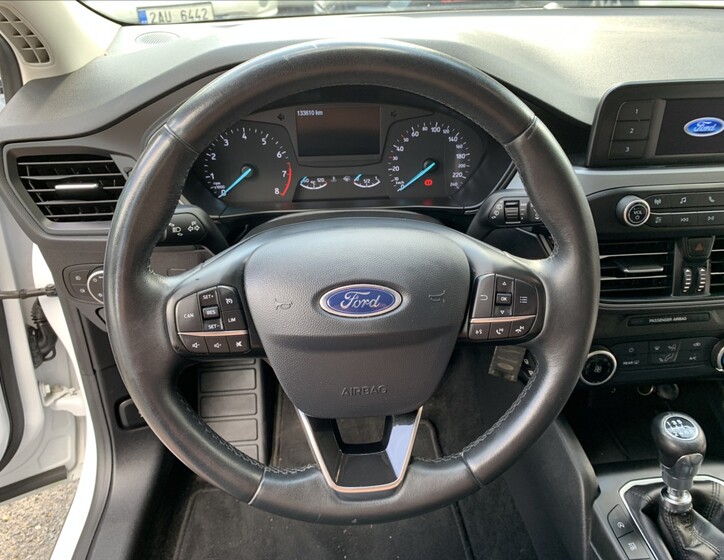 Ford Focus 10