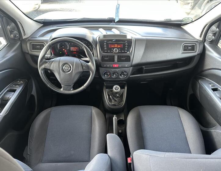 Opel Combo 13