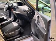 Citroën Grand C4 Picasso 21