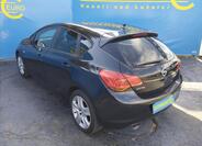 Opel Astra 6