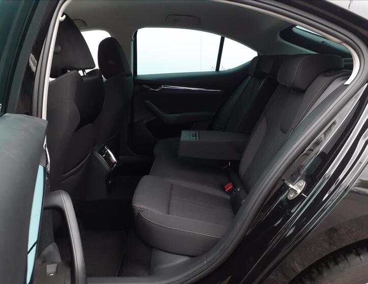 Škoda Octavia 23